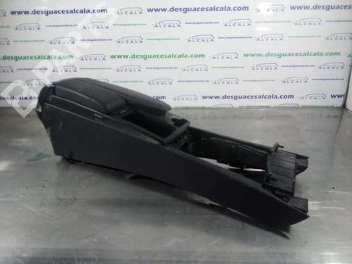 Used Armrest / Center console MERCEDES-BENZ E-CLASS Coupe (C207) [2009-2016]  9993438