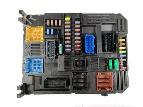 Used Fuse box PEUGEOT 308 II (LB_, LP_, LW_, LH_, L3_) 1.5 BlueHDi 130 (131 hp) 23389315