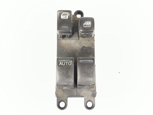 Używane Przełącznik szyby przedniej lewej NISSAN ALMERA II Hatchback (N16) 2.2 Di (110 hp) 31306560