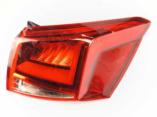 Used Right taillight Right taillight SEAT ARONA (KJ7, KJP) 1.0 TSI (116 hp) 28421242 28421242