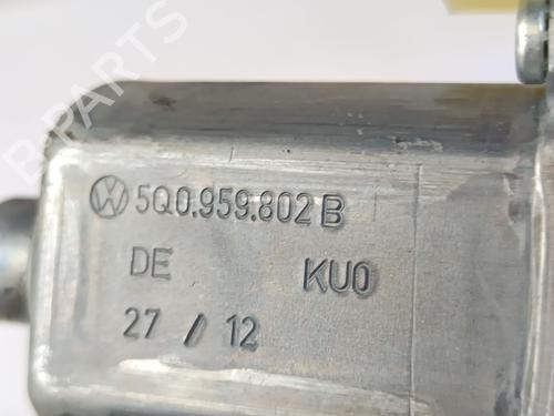 Left front window motor AUDI A3 (8V1, 8VK) 2.0 TDI | BP34634543E21 - Image 4