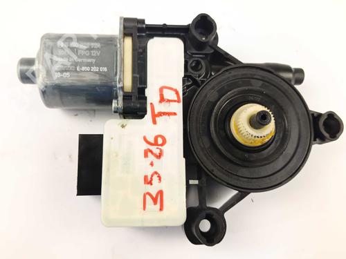 right-rear-window-motor-seat-leon-st-5f8-2012-2013-2014-2015-2016-2017-2018-2019-2020-36239155 main image