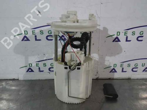 Used Fuel pump FIAT GRANDE PUNTO (199_) 1.4 (199AXB11, 199AXB1A, 199BXB1A, 199AXL1A) (77 hp) 11529996