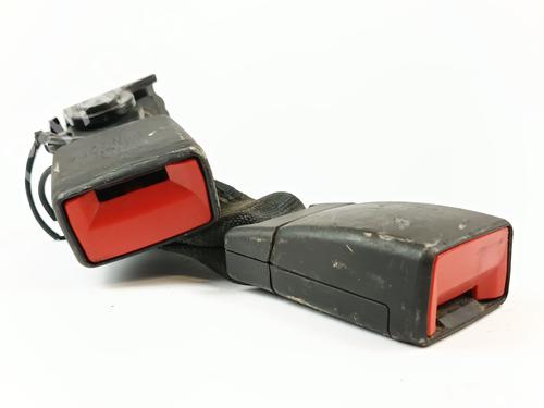 Used Seat buckle MERCEDES-BENZ A-CLASS (W177) A 180 d (177.010) (116 hp) 28025830