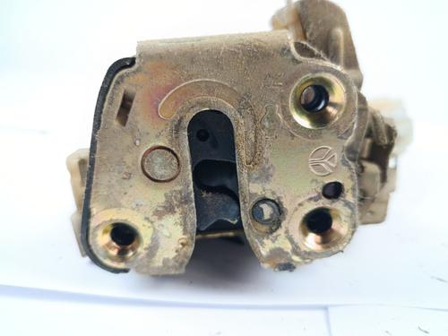 Rear right lock NISSAN TERRANO II (R20) 2.7 TDi 4WD | BP27244424C99 