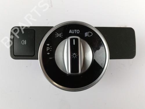 Used Headlight switch MERCEDES-BENZ GLA-CLASS (X156) GLA 200 CDI / d (156.908) (136 hp) 25934181