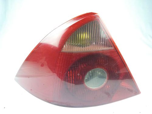 Used Left taillight FORD MONDEO III Saloon (B4Y) 2.0 16V TDDi / TDCi (115 hp) 17824979