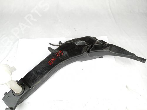 Used Windscreen washer tank PEUGEOT 308 II (LB_, LP_, LW_, LH_, L3_) [2013-2021]  13025659