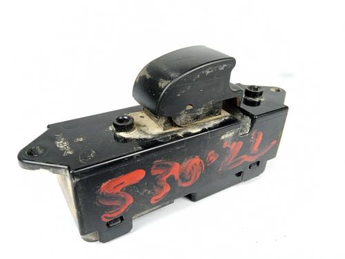 Used Right front window switch Right front window switch MITSUBISHI L200 / TRITON (KA_T, KB_T) 2.5 DI-D (KA4T) (136 hp) 10227096 10227096