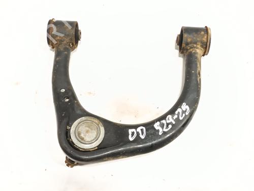 Used Right front suspension arm TOYOTA HILUX VII Pickup (_N1_, _N2_, _N3_) 2.5 D-4D 4WD (KUN25_, KUN25R) (120 hp) 29123836