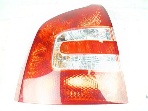 Venstre baglygte SKODA OCTAVIA II Combi (1Z5) 1.9 TDI (105 hp) 30442455