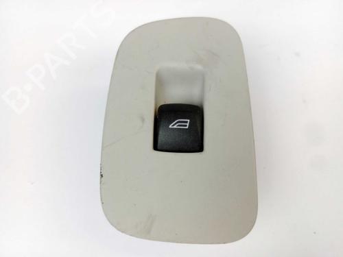 right-front-window-switch-volvo-xc60-ii-246-d5-awd-31433408-2017-22986407 main image
