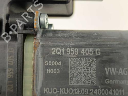 Left front window motor SKODA KAMIQ (NW4) 1.0 TSI | BP38704684E21 - Image 4