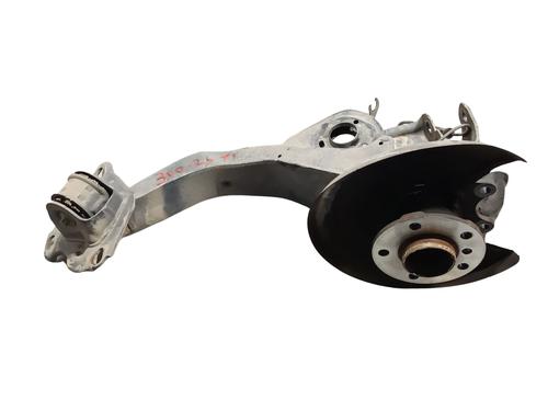 Used Left rear steering knuckle Left rear steering knuckle BMW 1 (F40) 118 i (140 hp) 34705018 34705018