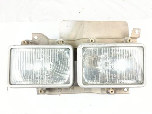 Used Right headlight NISSAN VANETTE Van (_C22) 2.0 D (C22, GC22) (67 hp) 28623220