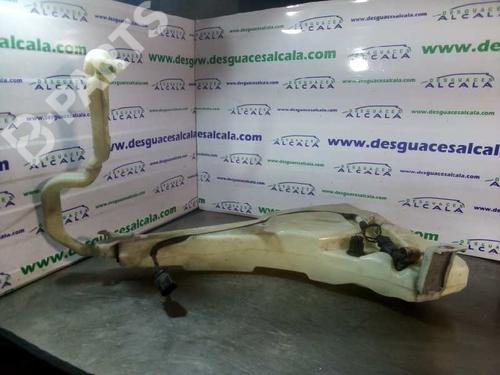 Used Windscreen washer tank VW TOUAREG (7LA, 7L6, 7L7) [2002-2013]  9993784