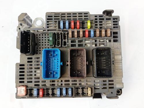 Used Fuse box PEUGEOT 508 SW I (8E_) 2.0 HDi (163 hp) 30507699