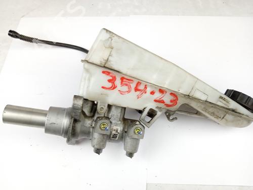 Used Brake master cylinder PEUGEOT EXPERT Van (V_) [2016-2025]  13546091