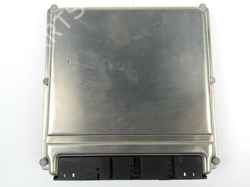 engine-control-unit-ecu-mercedes-benz-e-class-w210-e-220-cdi-210006-a6111532779-1995-1996-1997-1998-1999-2000-2001-2002-2003-11208444 main image