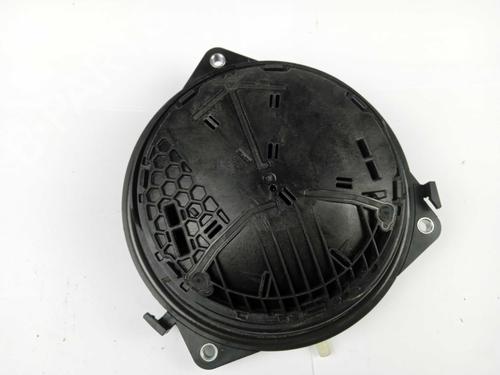 Used Tailgate handle Tailgate handle VW GOLF VIII (CD1, DA1) 2.0 TDI (116 hp) 13736586 13736586