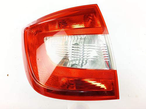 Used Left taillight SKODA RAPID (NH3, NK3, NK6) 1.6 TDI (105 hp) 31601574