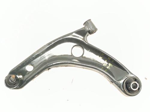Used Left front suspension arm TOYOTA YARIS (_P13_) 1.5 Hybrid (NHP130_, NHP130) (101 hp) 28514884
