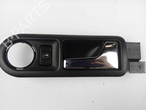 Used Rear right interior door handle Rear right interior door handle VW GOLF IV (1J1) 1.9 TDI (110 hp) 13401732 13401732