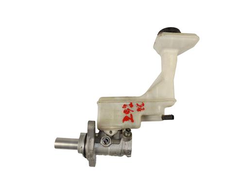 Used Brake master cylinder Brake master cylinder RENAULT KADJAR (HA_, HL_) 1.2 TCe 130 (HLMR) (130 hp) 34634612 34634612