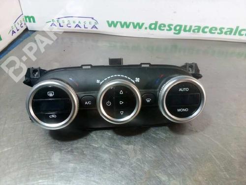 Used Climate control FIAT 500L (351_, 352_) 1.6 D Multijet (199LYE1B) (120 hp) 10928897