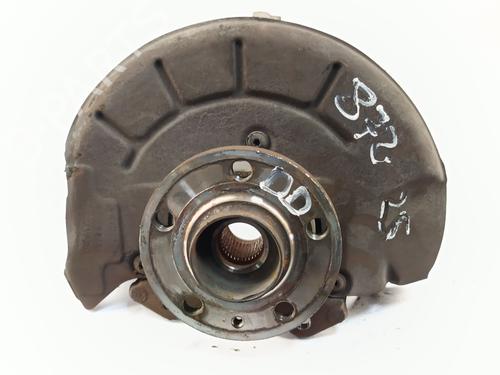 Used Right front steering knuckle SKODA RAPID (NH3, NK3, NK6) 1.6 TDI (105 hp) 31645468