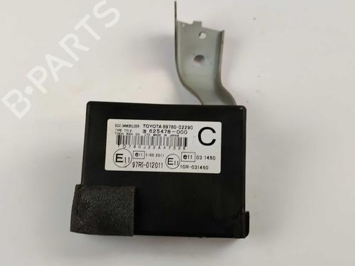 Used Electronic module Electronic module TOYOTA AURIS (_E15_) 1.4 D-4D (NDE150_, NDE150R) (90 hp) 28515103 28515103