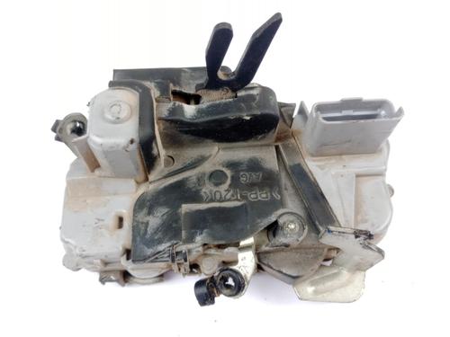 Used Front left lock CITROËN XSARA (N1) 2.0 HDi 90 (90 hp) 18643972