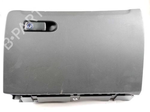 Used Glove box Glove box 17631334 17631334