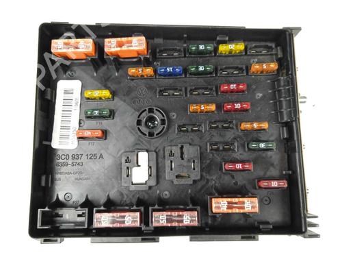Used Fuse box Fuse box VW CC B7 (358) 2.0 TDI (140 hp) 16767367 16767367