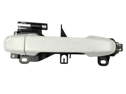 front-right-exterior-door-handle-toyota-yaris-_p13_-2010-2011-2012-2013-2014-2015-2016-2017-2018-2019-2020-24052444 main image