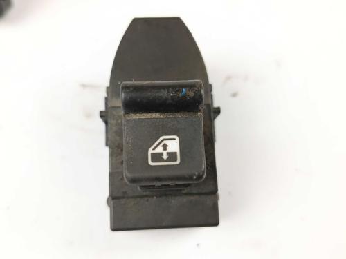 right-front-window-switch-alfa-romeo-159-939_-2005-2006-2007-2008-2009-2010-2011-2012-29709217 main image