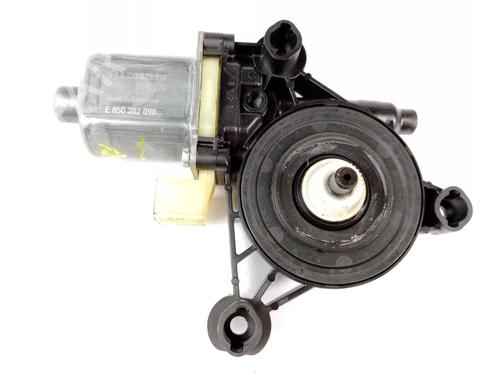 Used Left front window motor Left front window motor VW T-ROC (A11, D11) 1.6 TDI (115 hp) 19700233 19700233