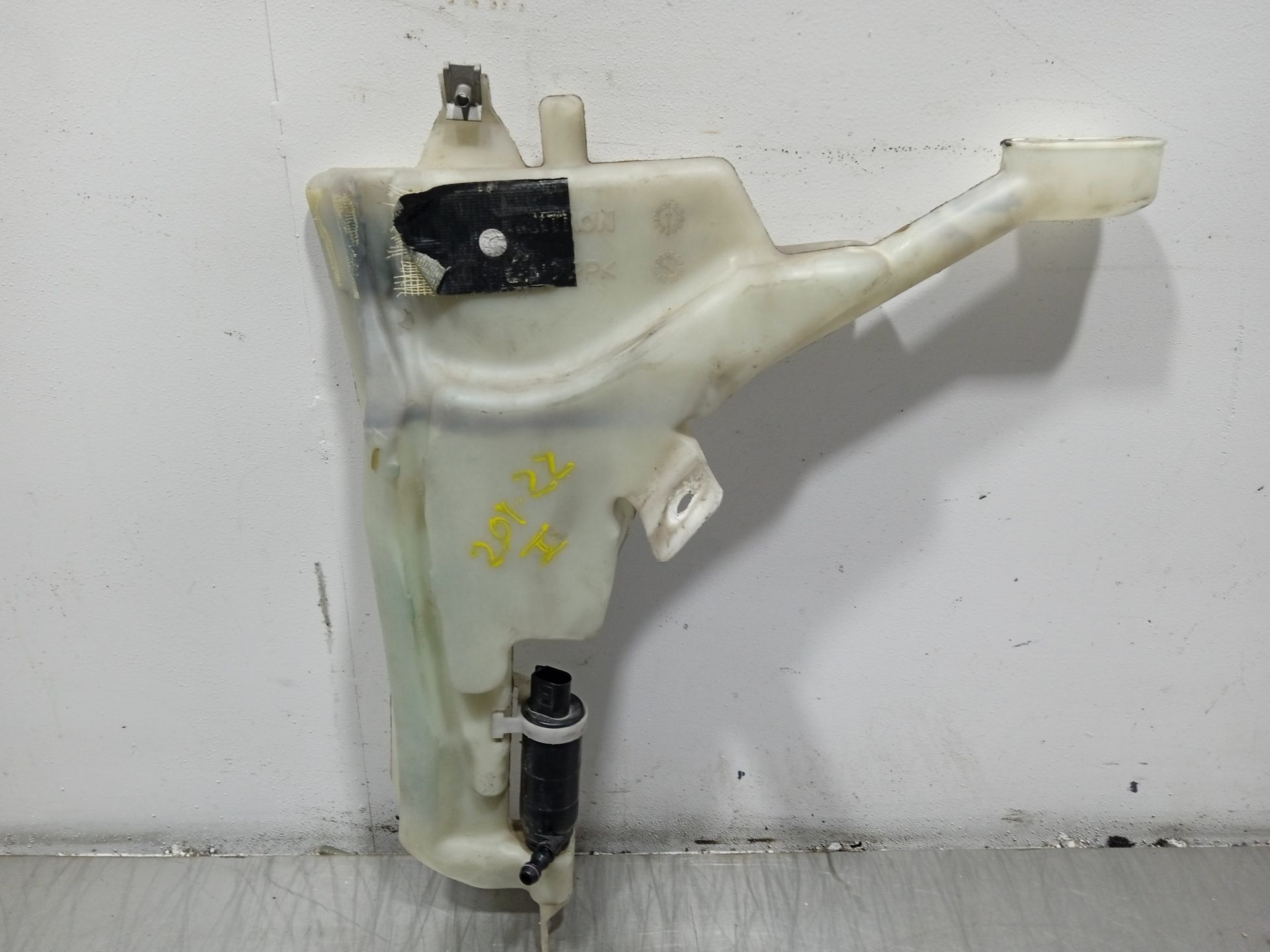 Windscreen washer tank MINI MINI (R50, R53) Cooper S 10012593 | B-Parts