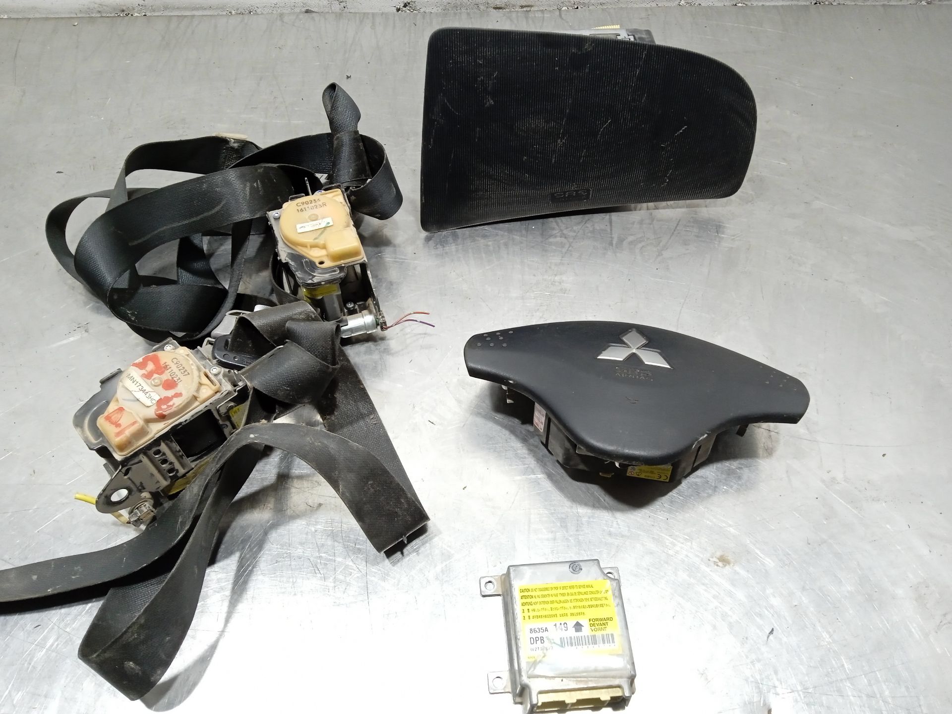Airbag Kit MITSUBISHI L200 / TRITON (KA_T, KB_T) 10230493 BParts Airbag Kit MITSUBISHI L200 / TRITON (KA_T, KB_T) 10230493 BParts