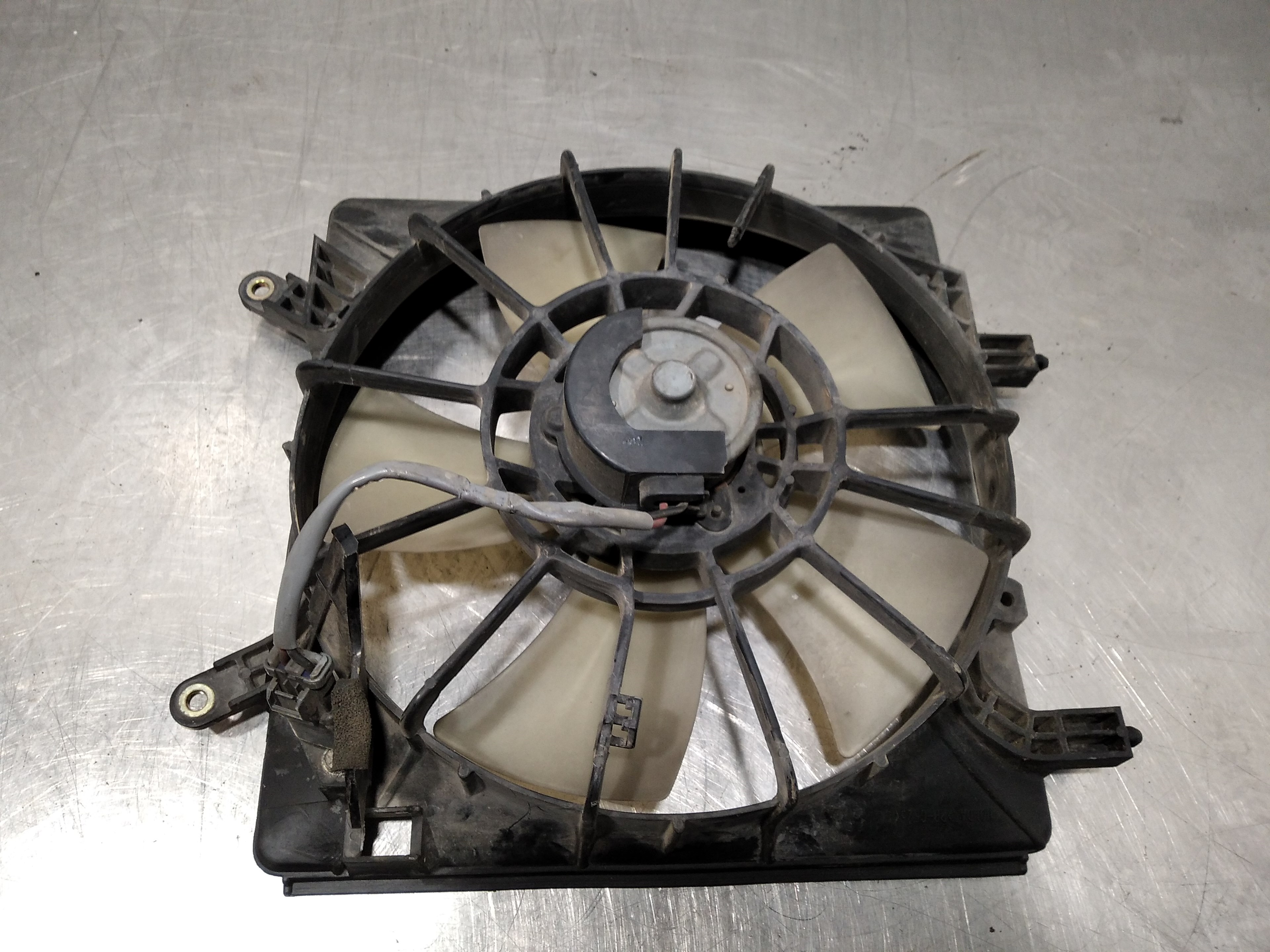 Radiator fan HONDA CIVIC VII Hatchback (EU, EP, EV) 2.0 TypeR (EP3