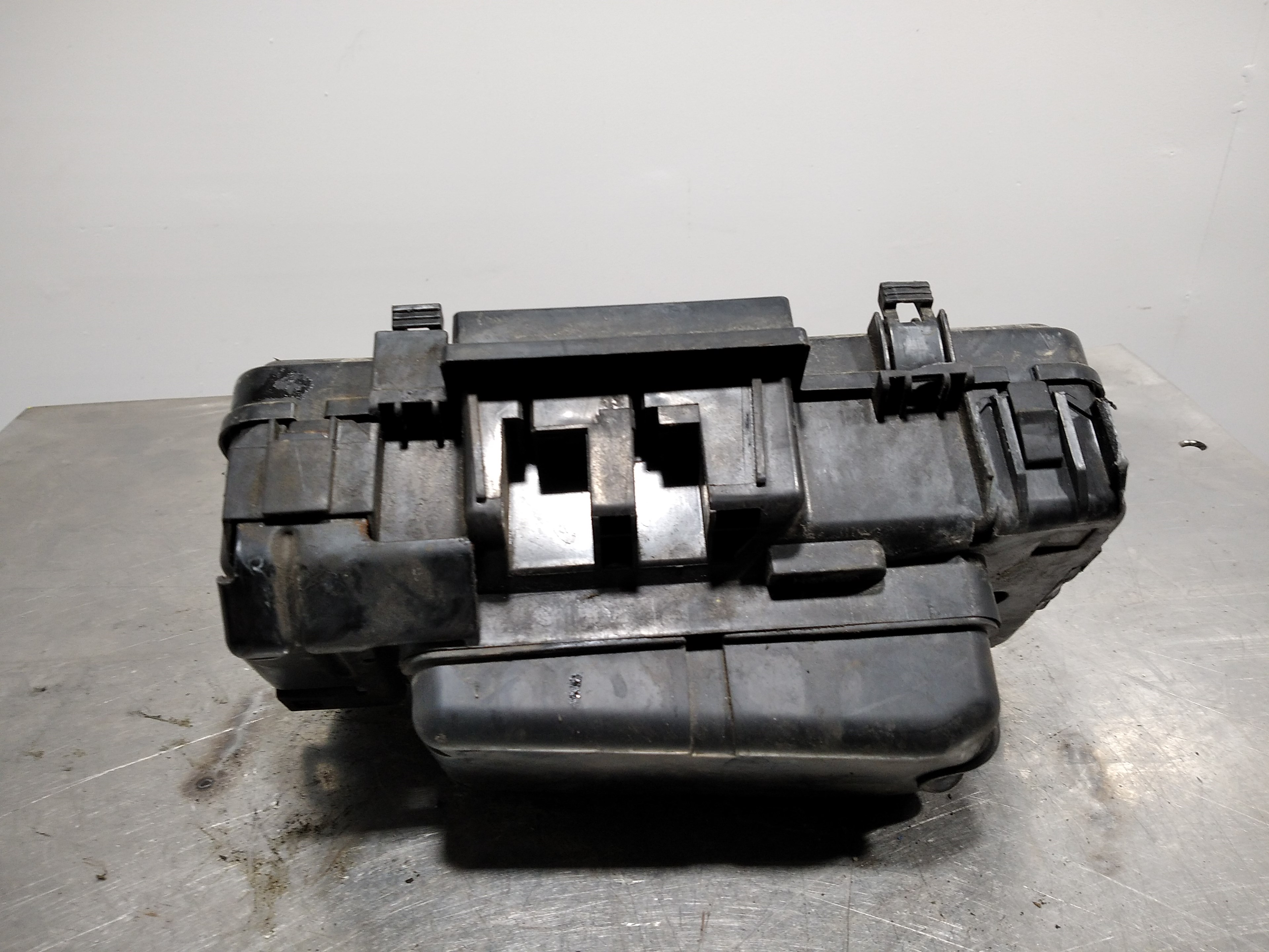 Fuse box HONDA CIVIC VII Hatchback (EU, EP, EV) 2.0 TypeR (EP3) 10028631 BParts