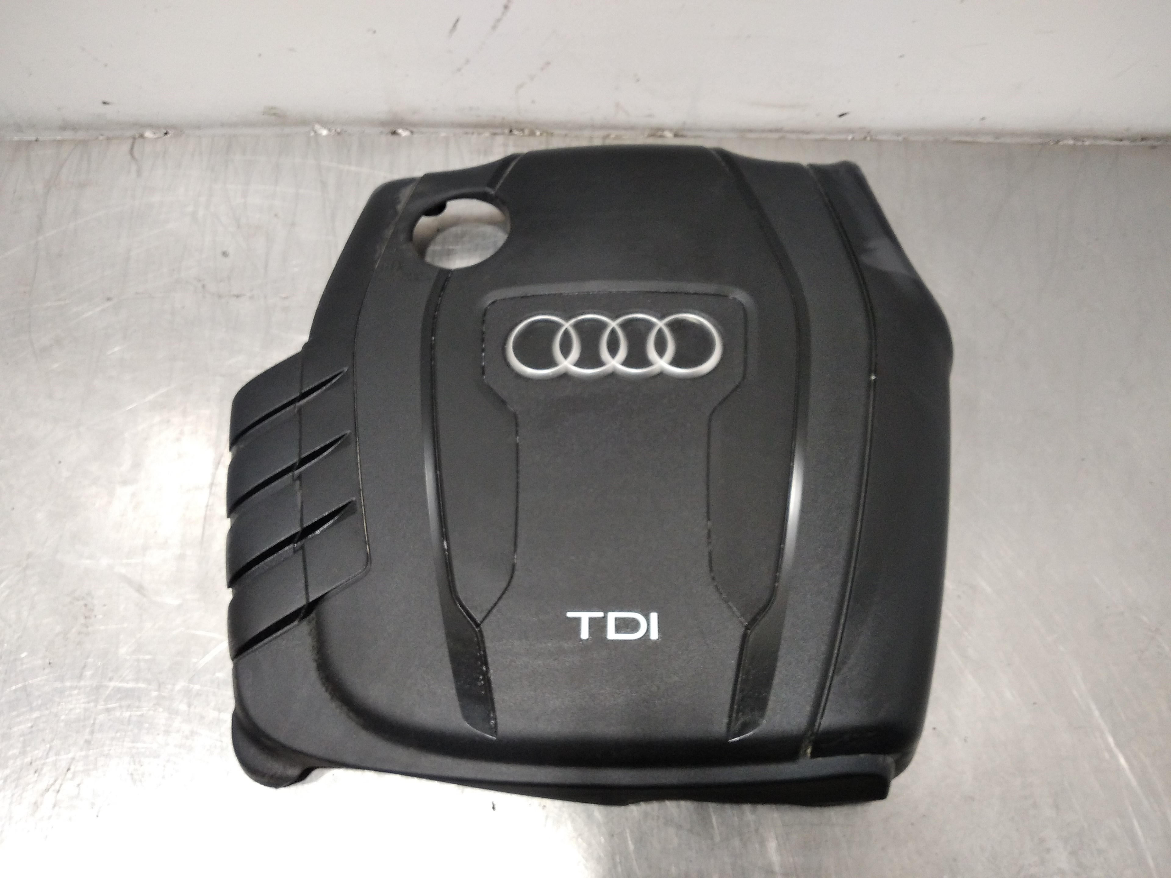 Engine cover AUDI A5 Sportback (8TA) 2.0 TDI quattro 10028649 BParts