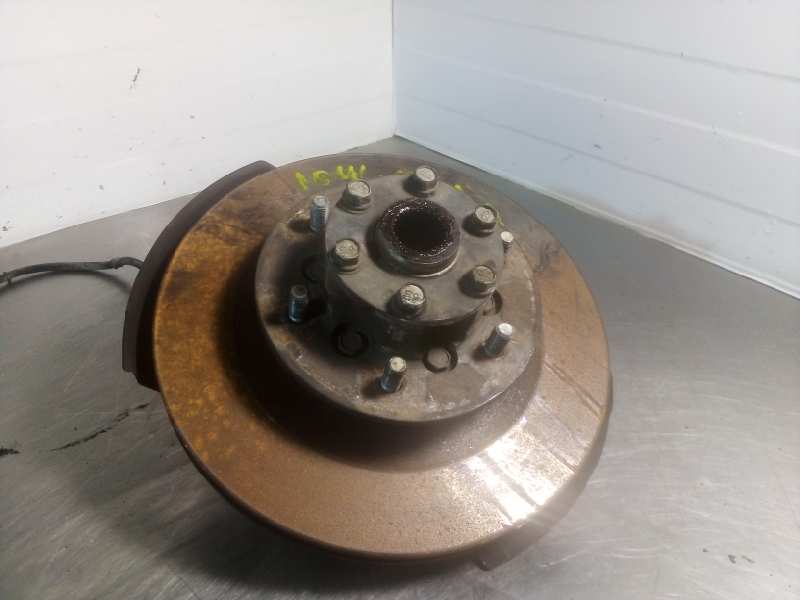 Right front steering knuckle MITSUBISHI PAJERO III (V7_W, V6_W) 9995532