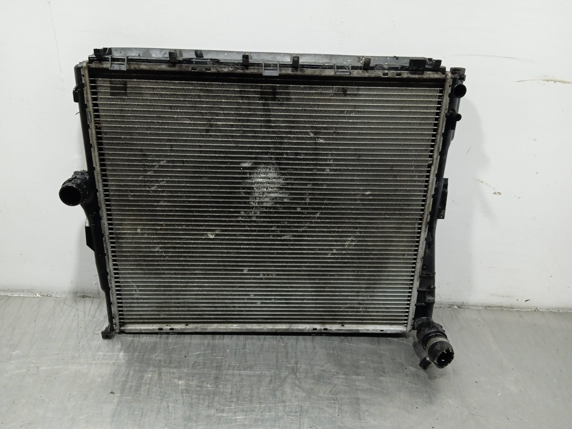 Water radiator BMW X3 (E83) 2.0 d 9984578 BParts