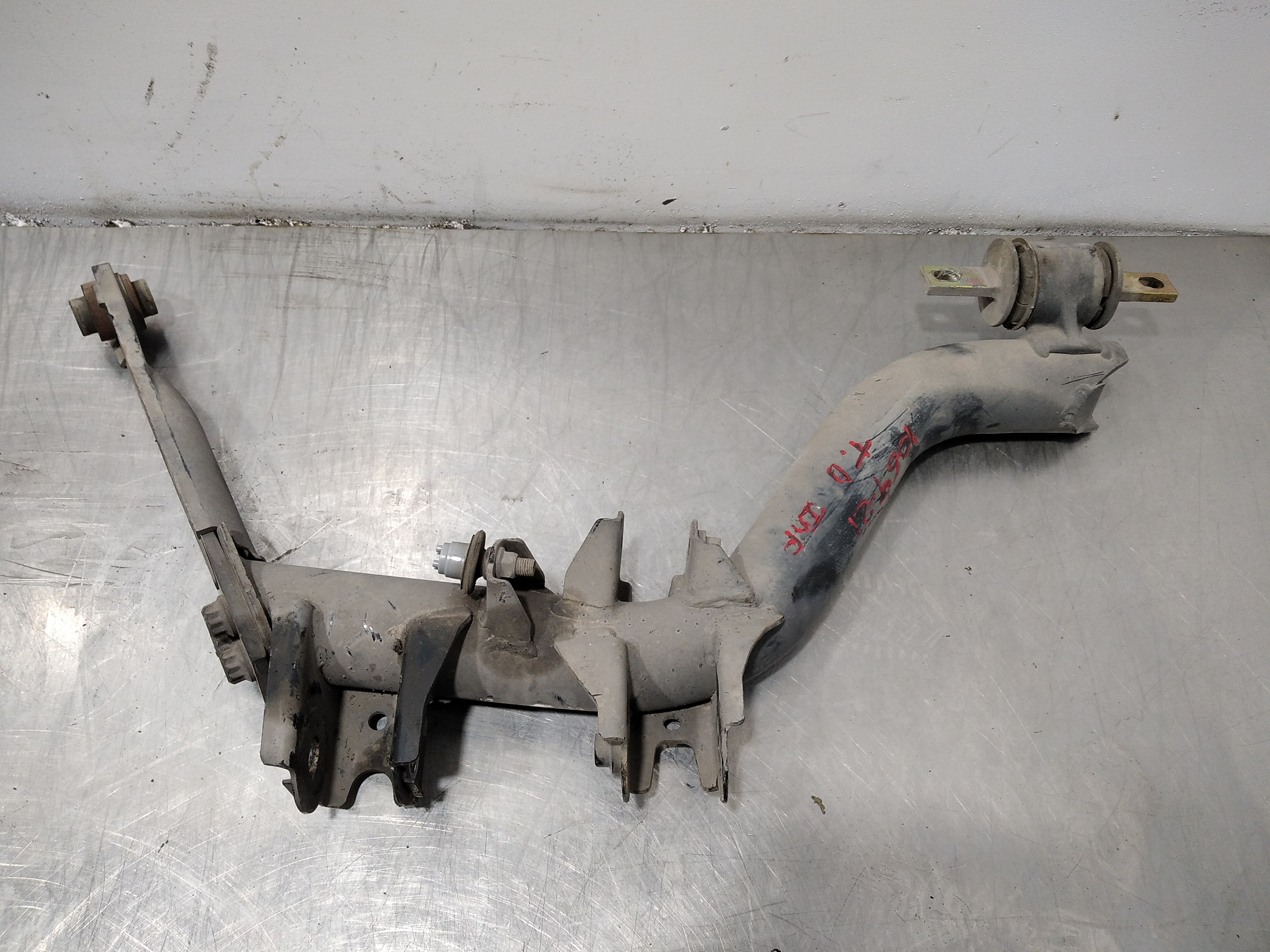 Right rear suspension arm HONDA CIVIC VII Hatchback (EU, EP, EV) 2.0