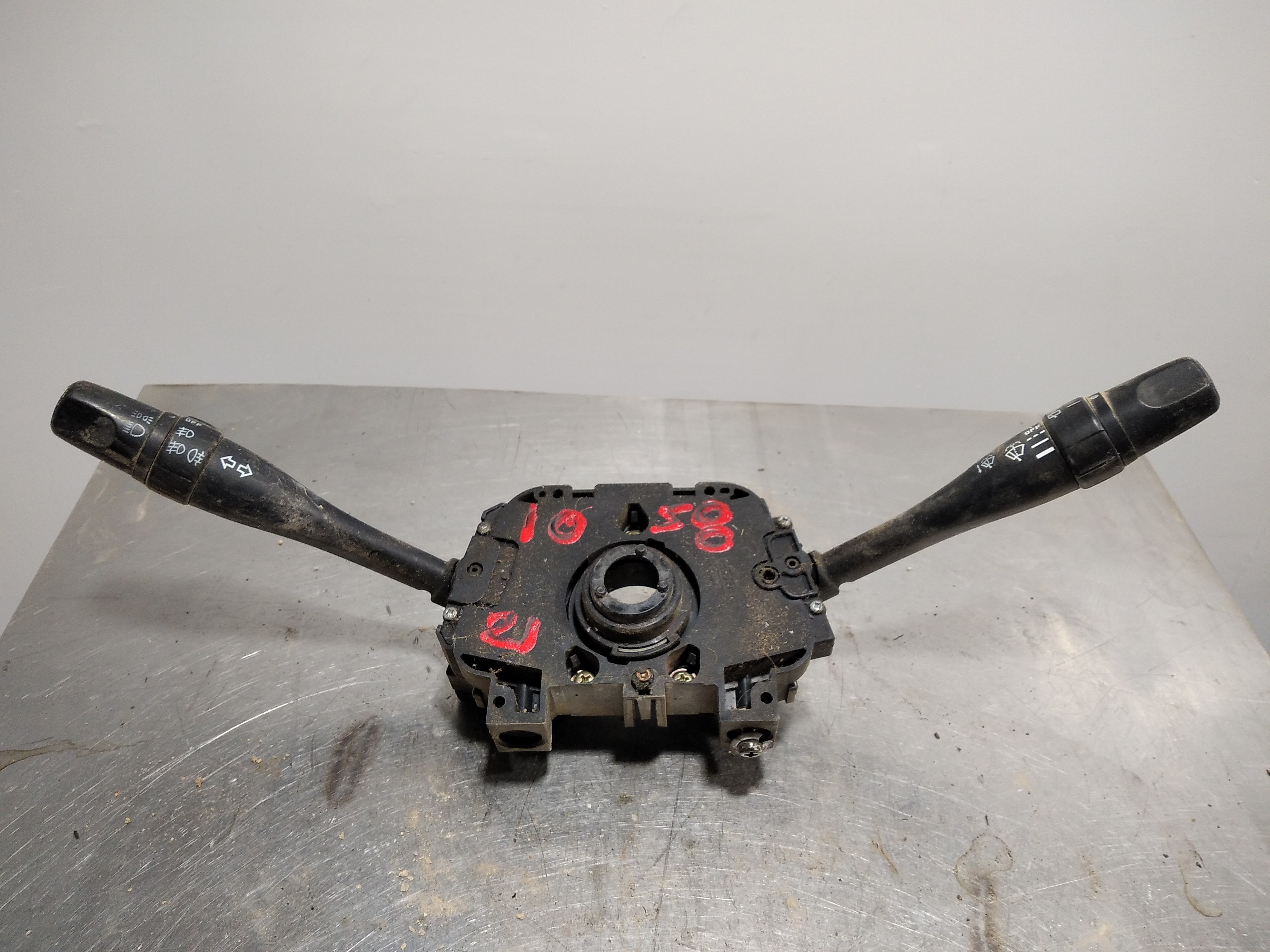 Ceinture De Sécurité Centrale NISSAN TERRANO 2.7 D R20 (2002) - Pièce D'occasion Compatible TD27Ti