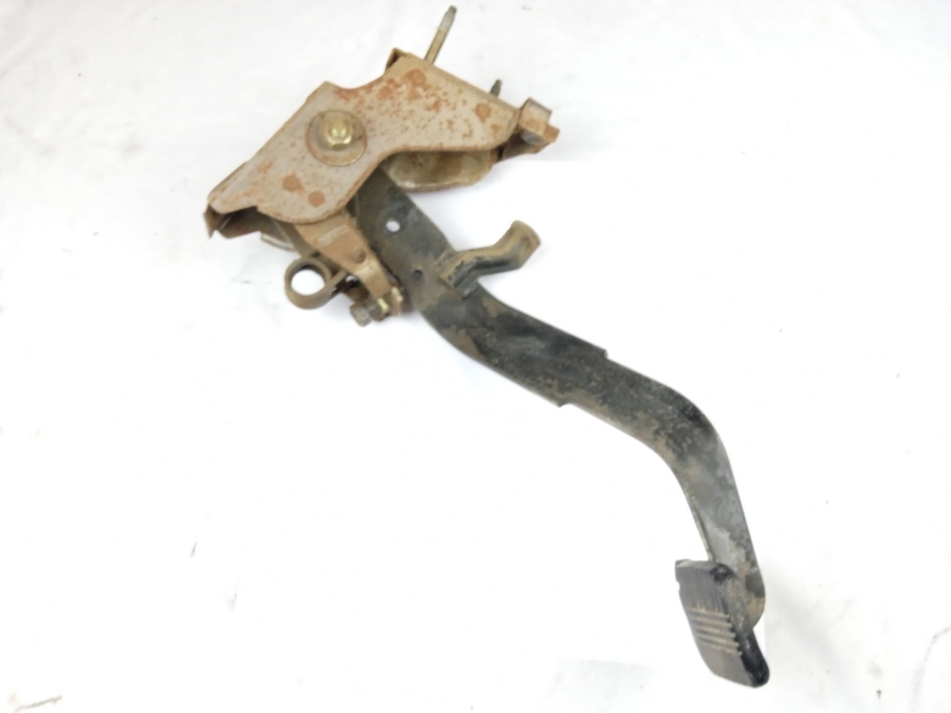 Pedale frizione Mitsubishi Pajero 2 - Four X Rocker | Ricambi e accessori 4x4 Pedale frizione Mitsubishi Pajero 2 - Four X Rocker | Ricambi e accessori 4x4