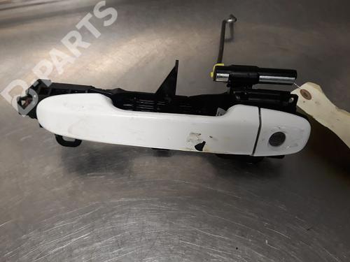 Used Front left exterior door handle Front left exterior door handle TOYOTA YARIS (_P13_) 1.0 (KSP130_, KSP130) (69 hp) 9326058 9326058