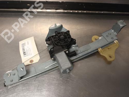 Rudehejsemekanisme venstre bagtil RENAULT CAPTUR I (J5_, H5_) 1.5 dCi 90 (J5N4, J5M5, J5MW, J5M6, J5AL, J5AJ) (90 hp) 9339535
