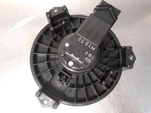 Used Heater blower motor TOYOTA YARIS (_P13_) 1.4 D (NLP130_, NLP130) (90 hp) 9328896